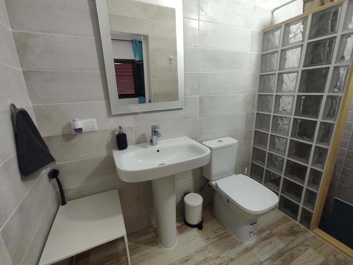 Habitacion Cactus, Entrada Privada Y Bano Privado En Suite By Flamingo House, No Fumadores Арресифе Экстерьер фото