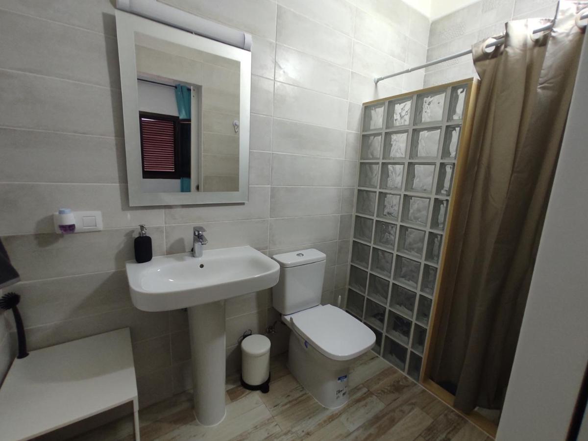 Habitacion Cactus, Entrada Privada Y Bano Privado En Suite By Flamingo House, No Fumadores Арресифе Экстерьер фото